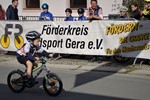 Man kann nie früh genug beginnen. Laufräder und Fette-Reifen-Rennen im Rahmen der Ostthüringen Tour.